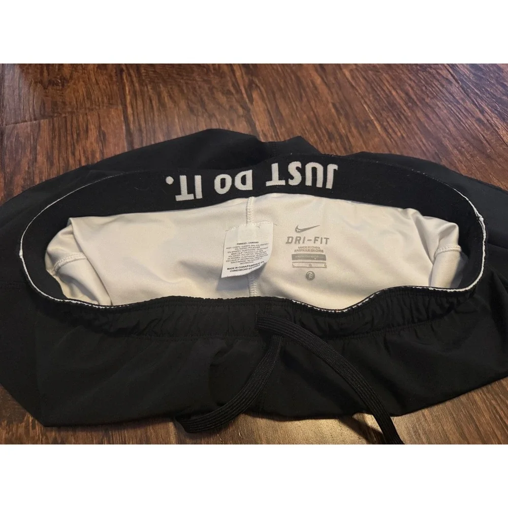 Nike Dri-FIT Running Shorts Womens Large Black Just Do It Waistband 404898-012